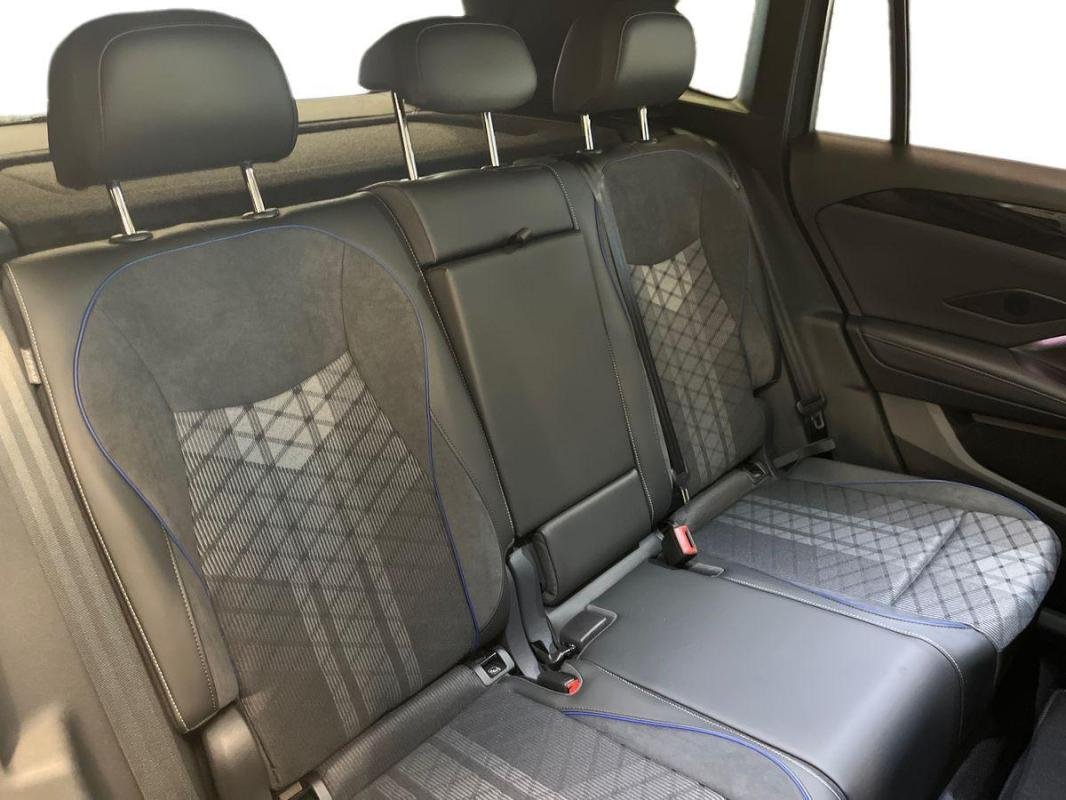 Volkswagen Tiguan - Photo 23
