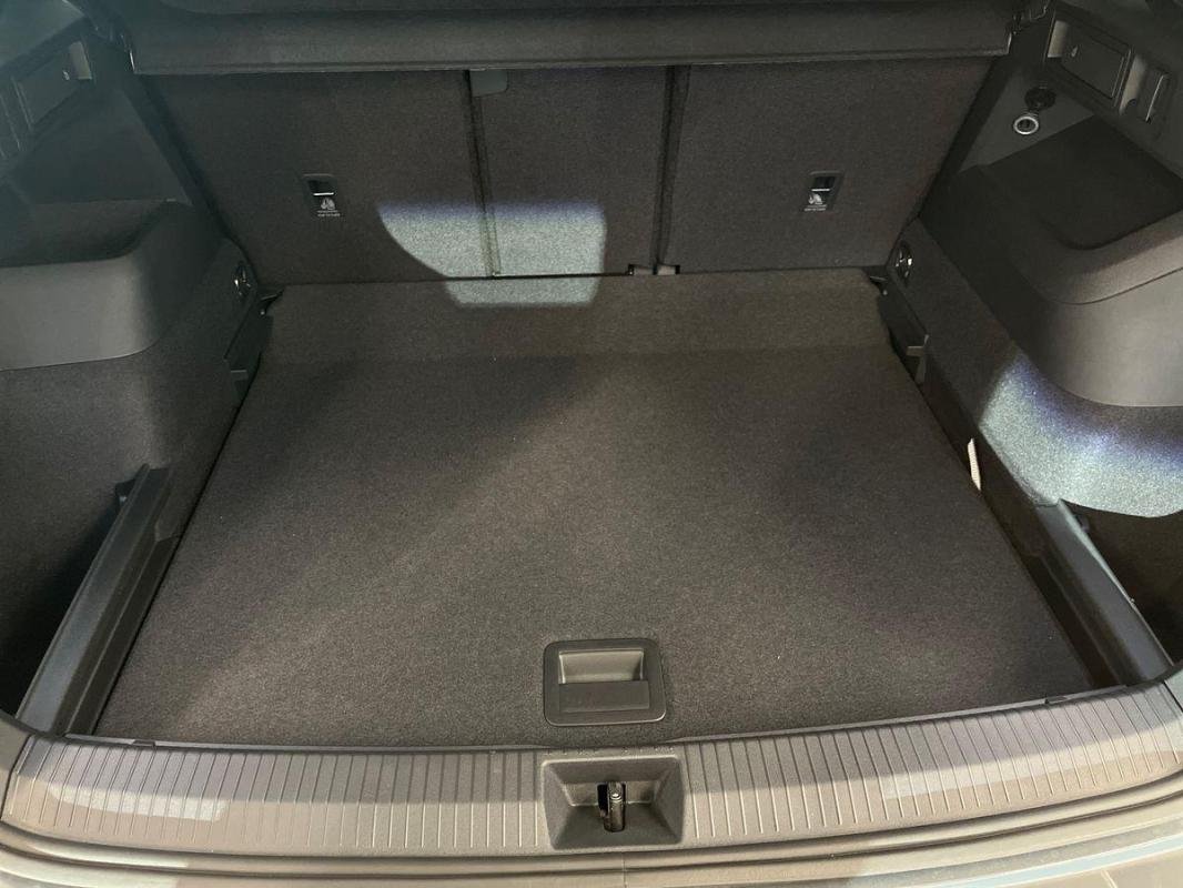 Volkswagen Tiguan - Photo 31