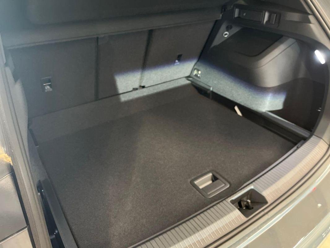 Volkswagen Tiguan - Photo 32