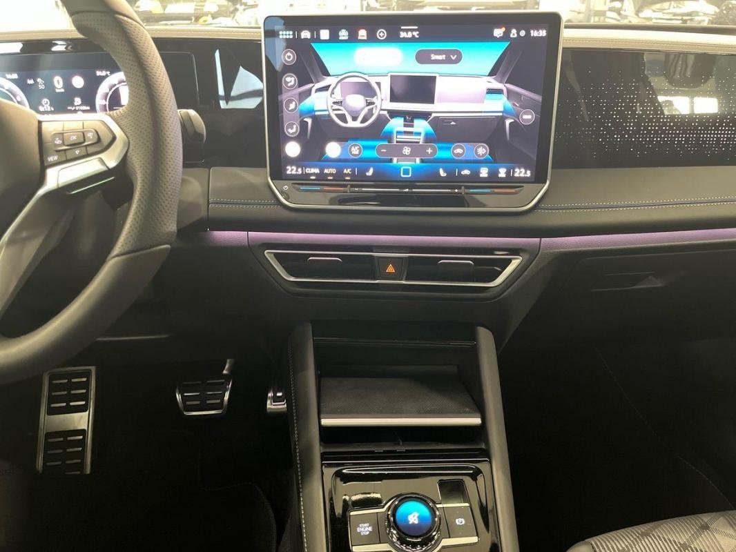 Volkswagen Tiguan - Photo 10
