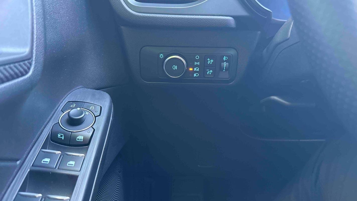 Ford Kuga - Photo 18
