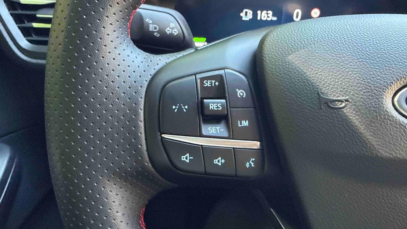Ford Kuga - Photo 20