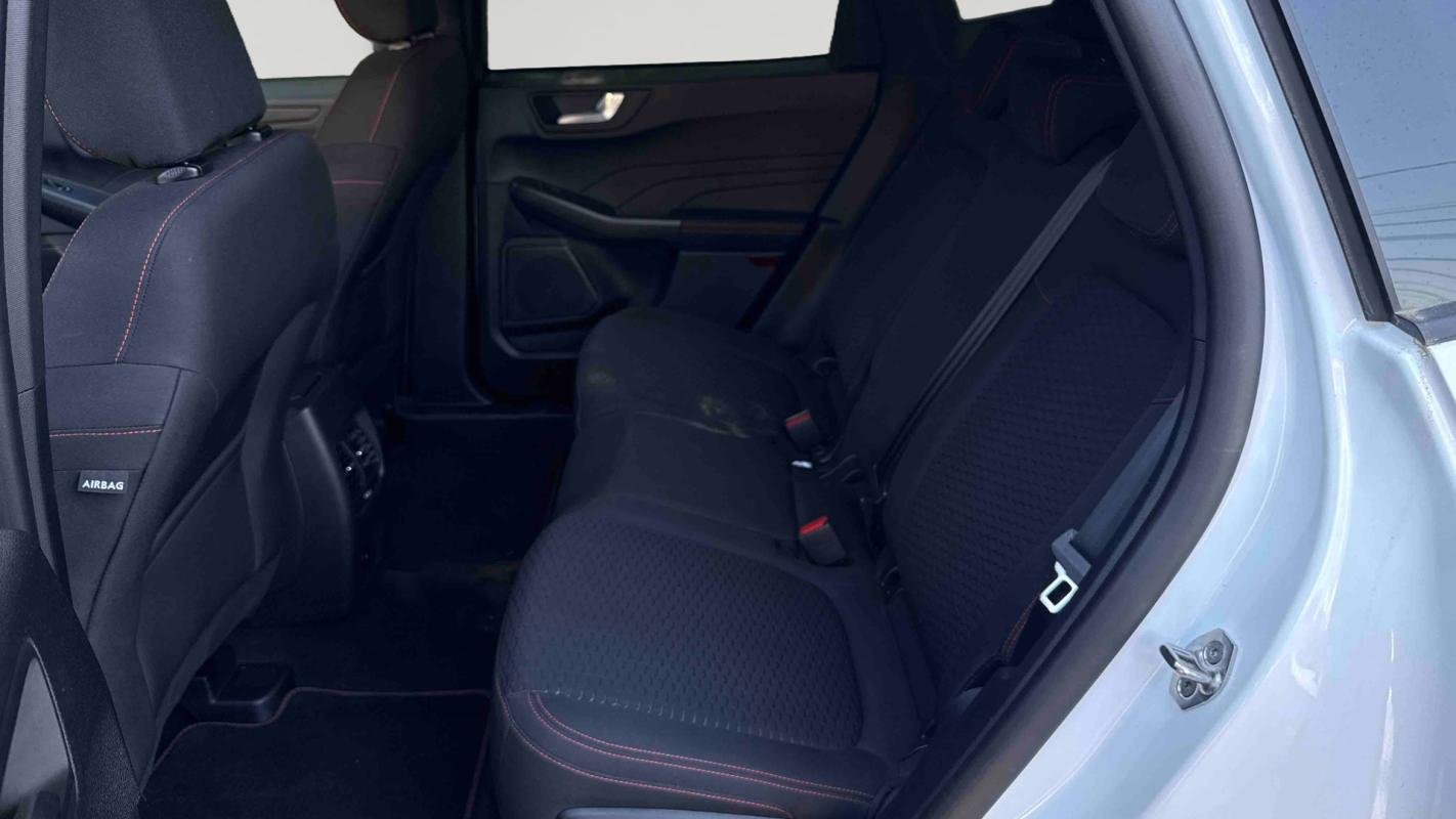 Ford Kuga - Photo 12