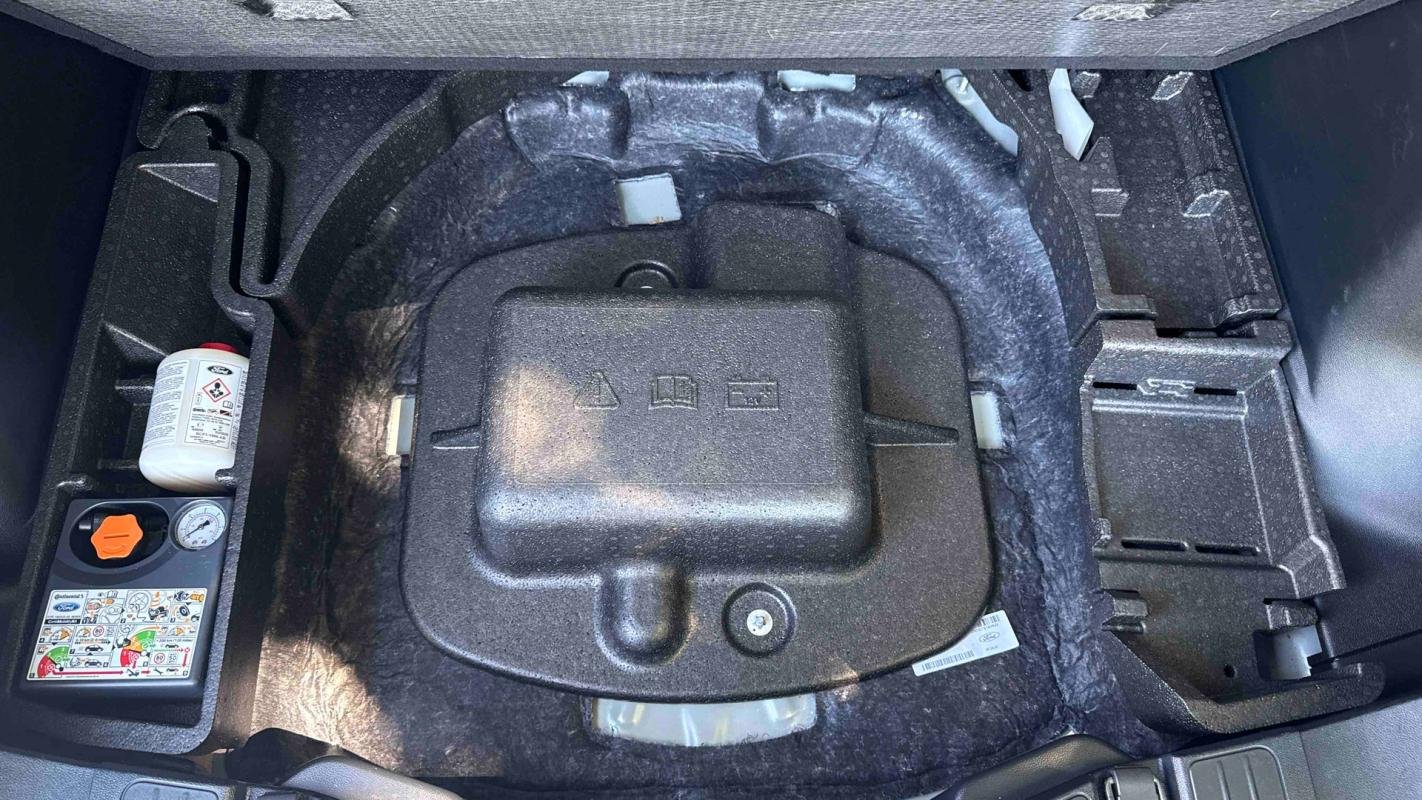 Ford Kuga - Photo 15