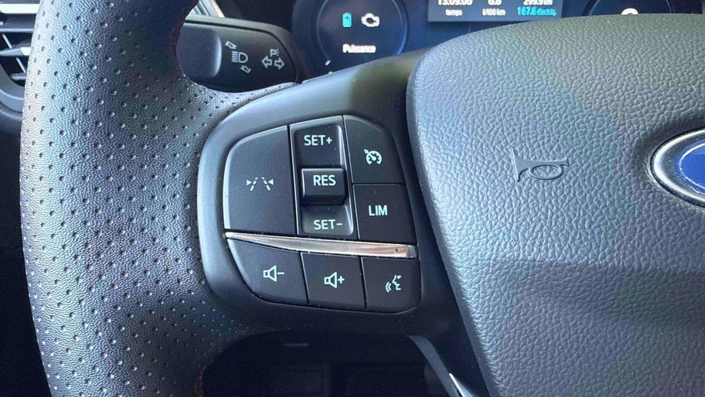 Ford Kuga - Photo 20