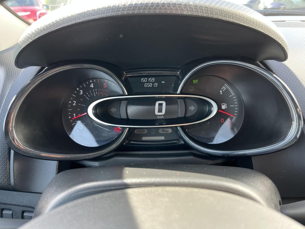 Renault Clio - Photo 18