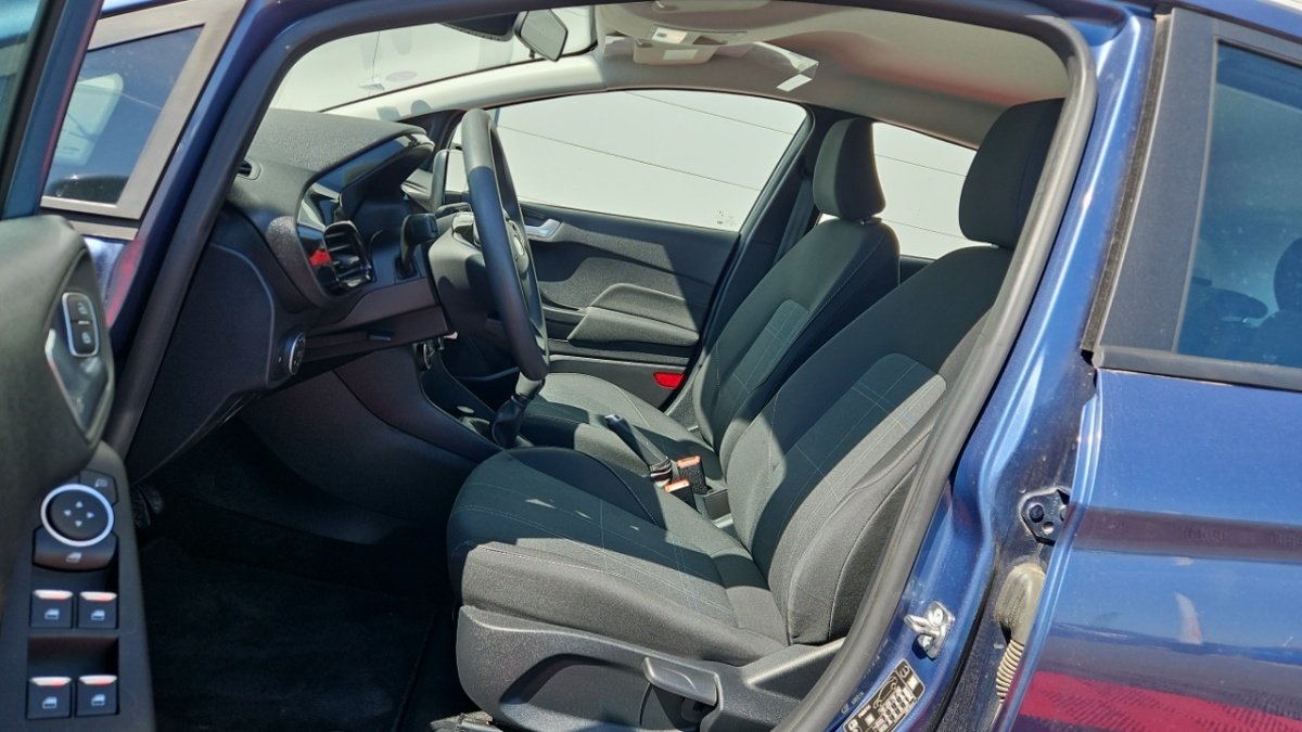 Ford Fiesta - Photo 13
