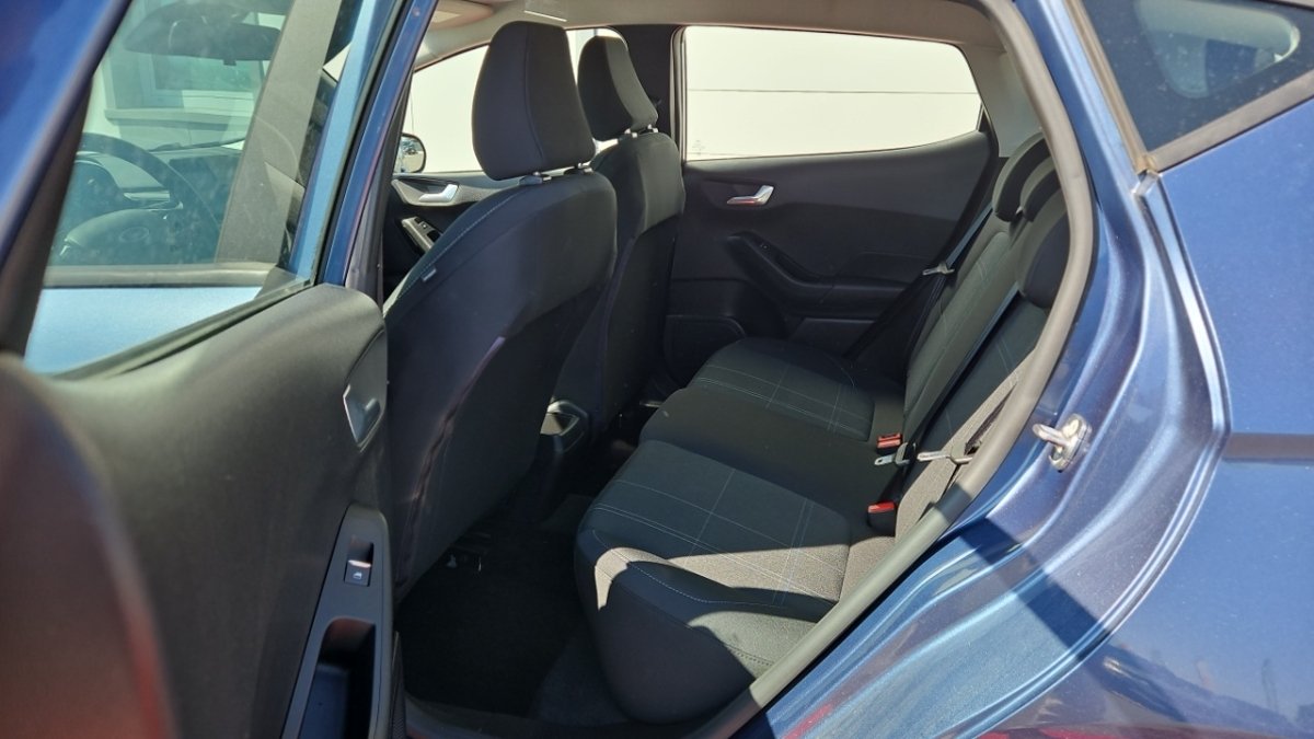 Ford Fiesta - Photo 10