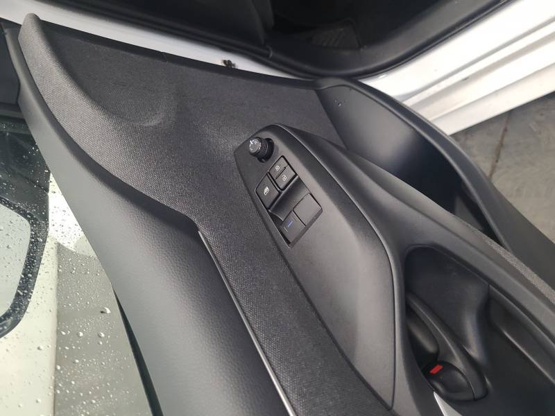 Toyota Yaris - Photo 19