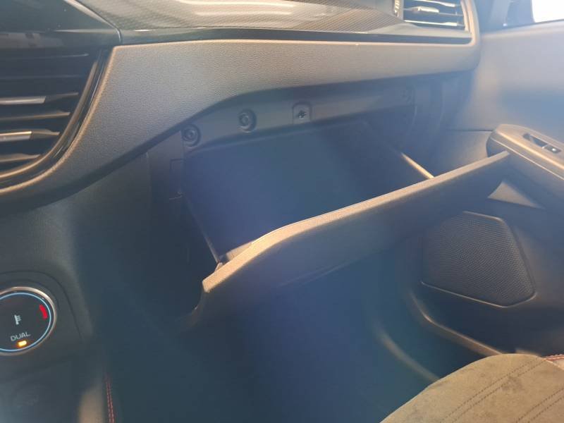 Ford Kuga - Photo 28