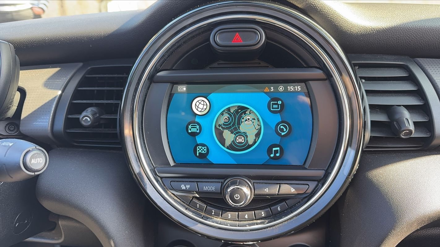 Mini Cabrio - Photo 24