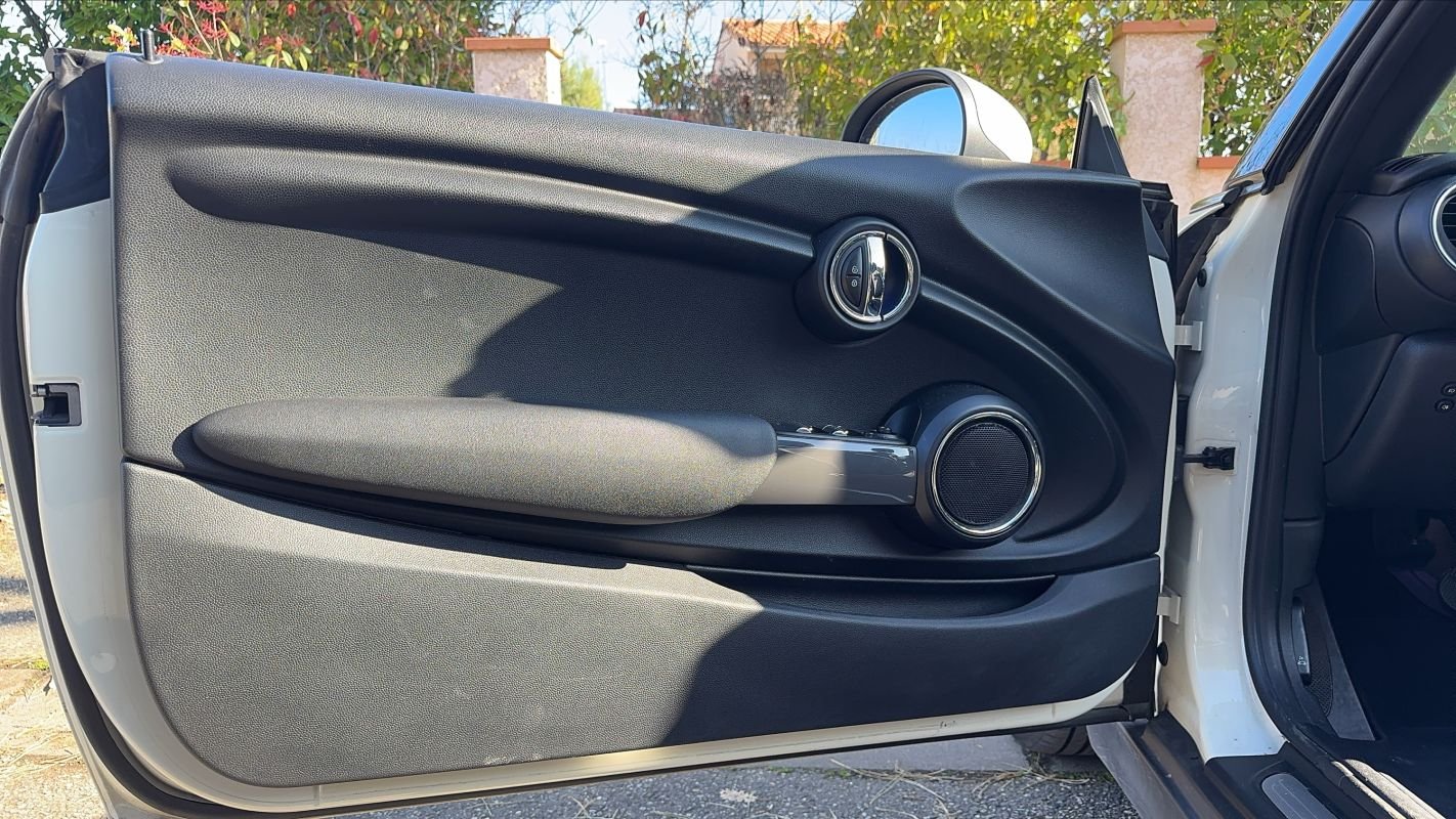 Mini Cabrio - Photo 7