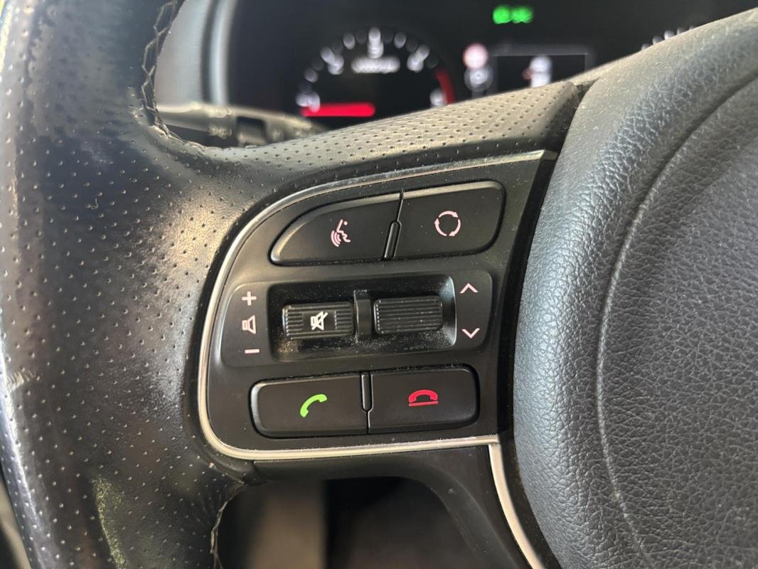 Kia Sportage - Photo 12