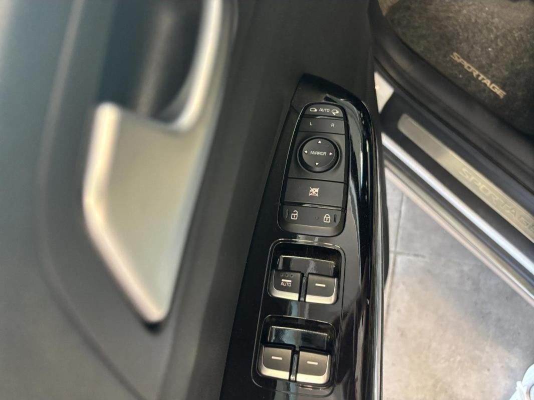 Kia Sportage - Photo 18
