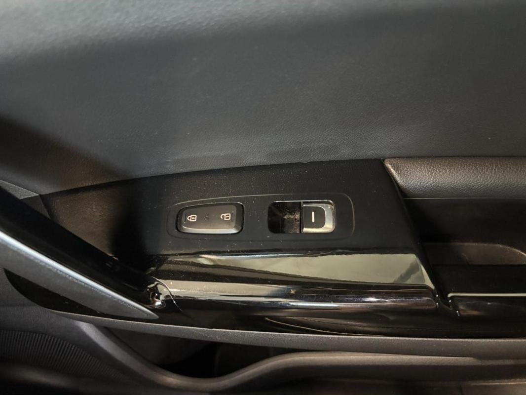 Kia Sportage - Photo 23