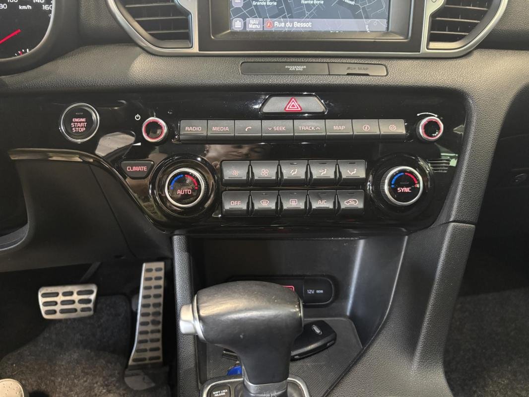 Kia Sportage - Photo 24