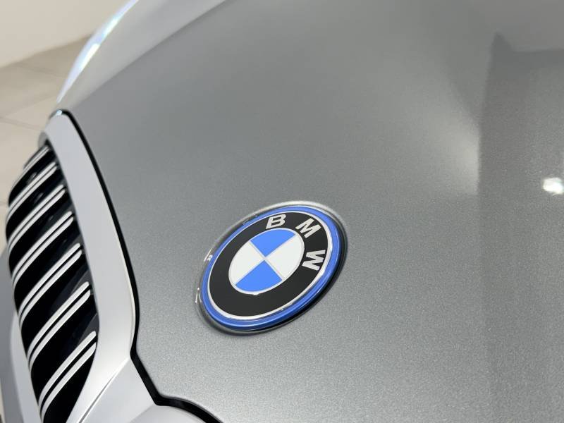 BMW Série 3 - Photo 16