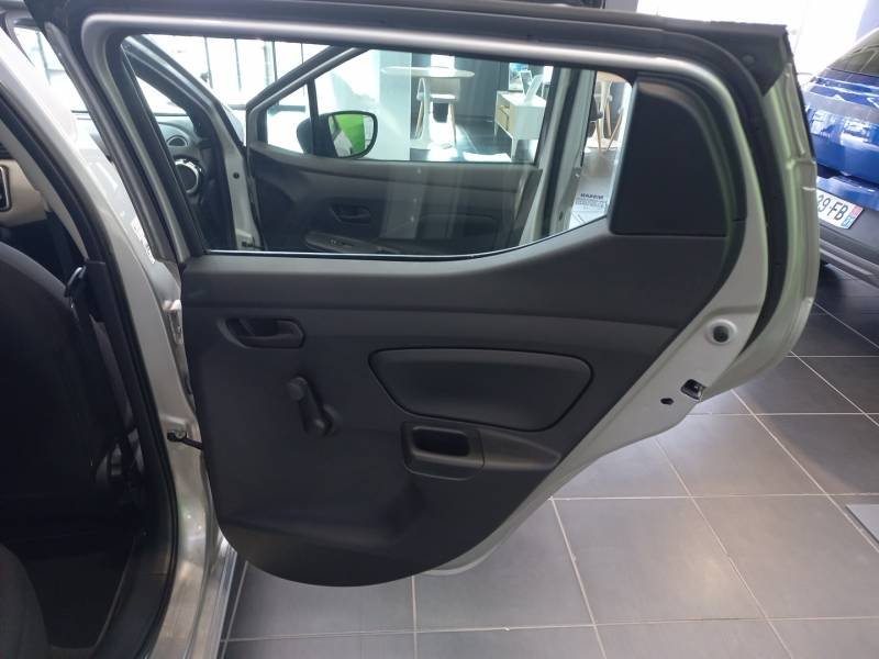 Nissan Micra - Photo 13