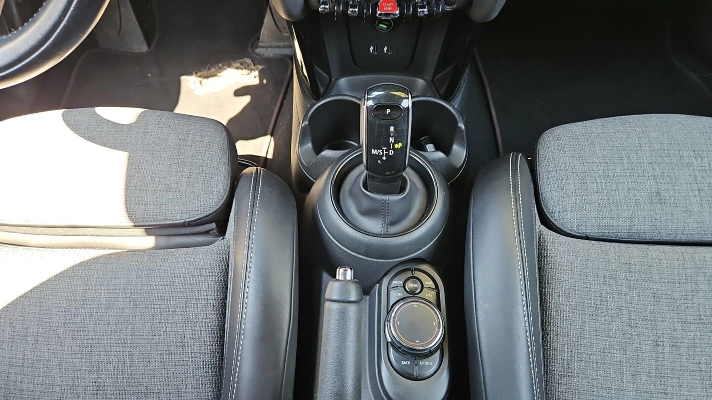 Mini Cabrio - Photo 25
