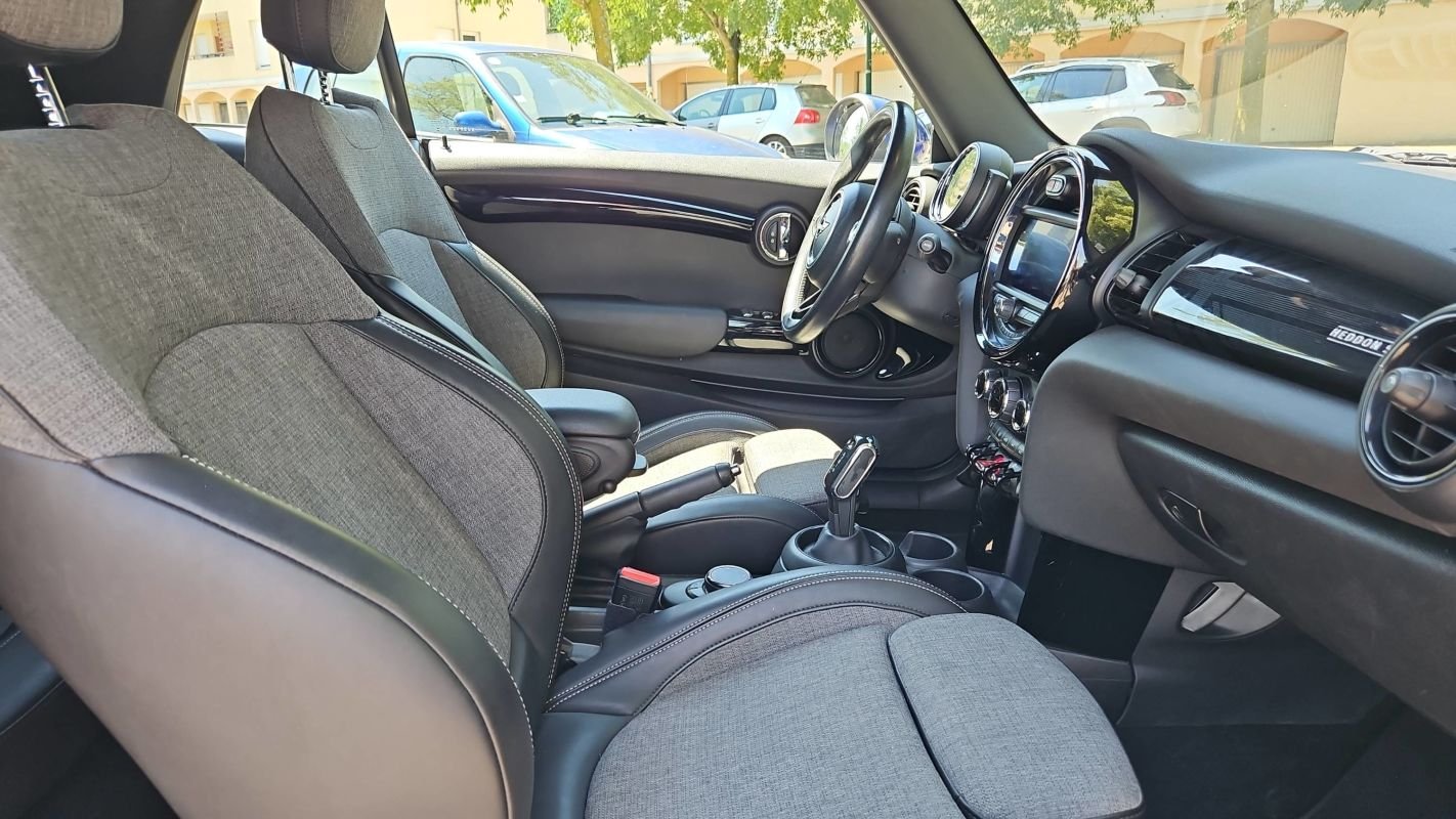 Mini Cabrio - Photo 27