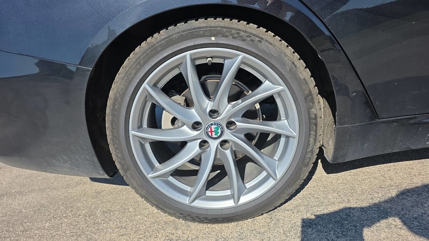 Alfa Romeo Giulia - Photo 16