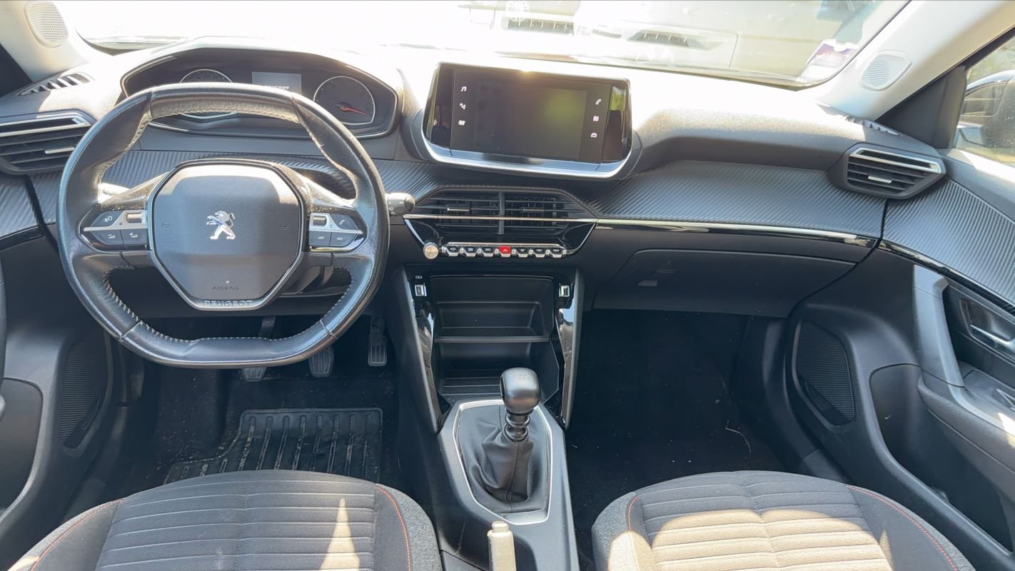 Peugeot 2008 - Photo 11