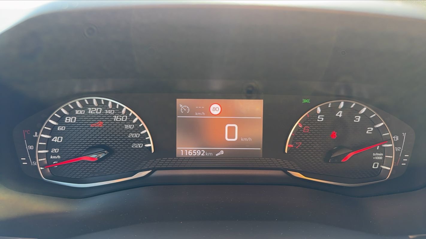 Peugeot 2008 - Photo 12