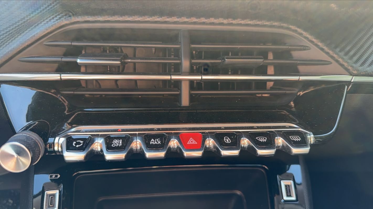 Peugeot 2008 - Photo 13
