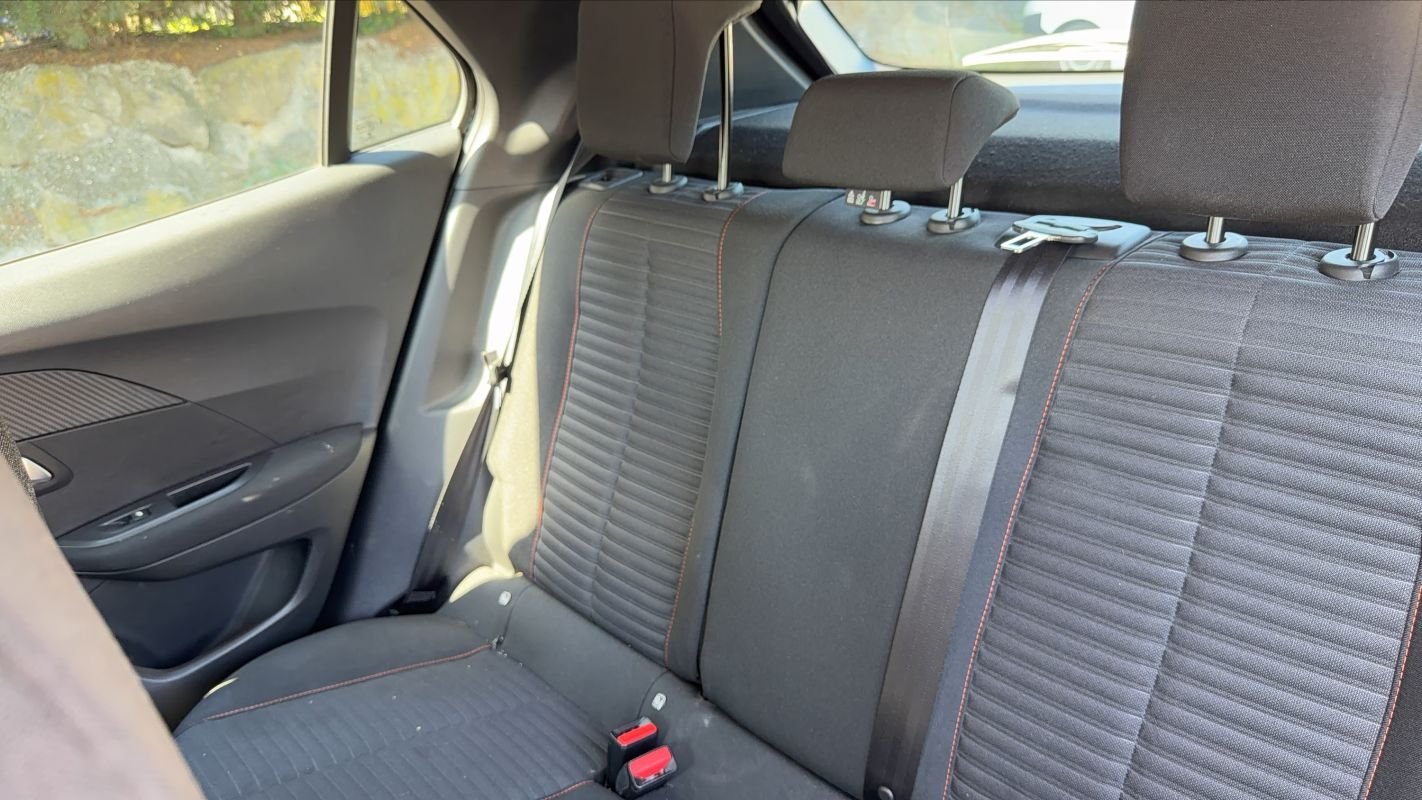 Peugeot 2008 - Photo 9