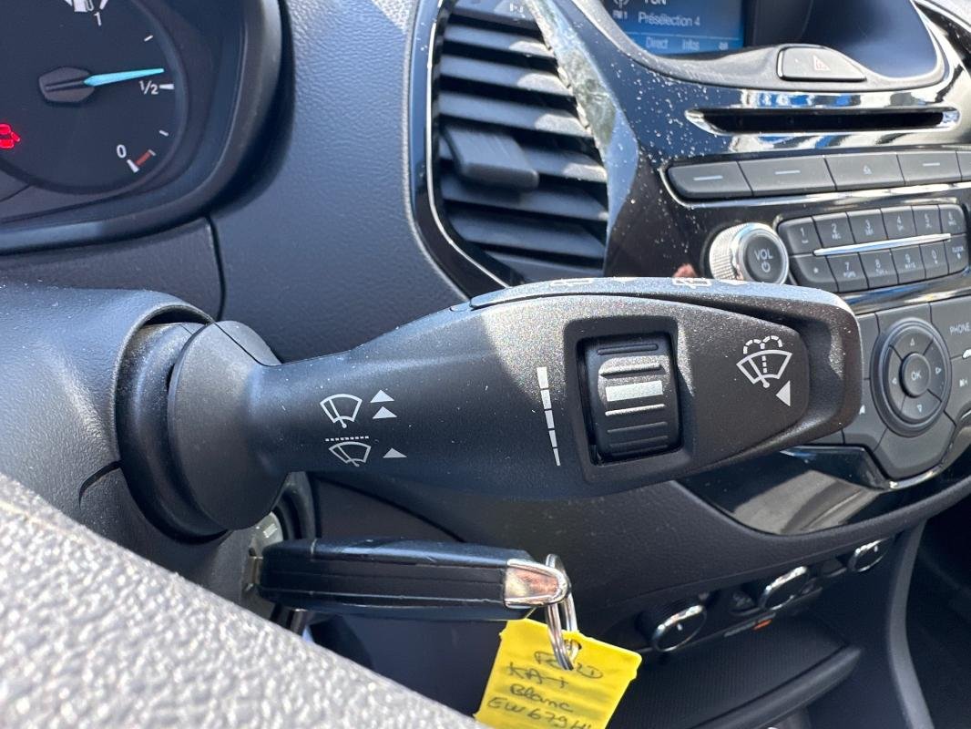 Ford ka + - Photo 23