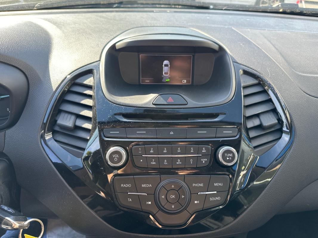 Ford ka + - Photo 26