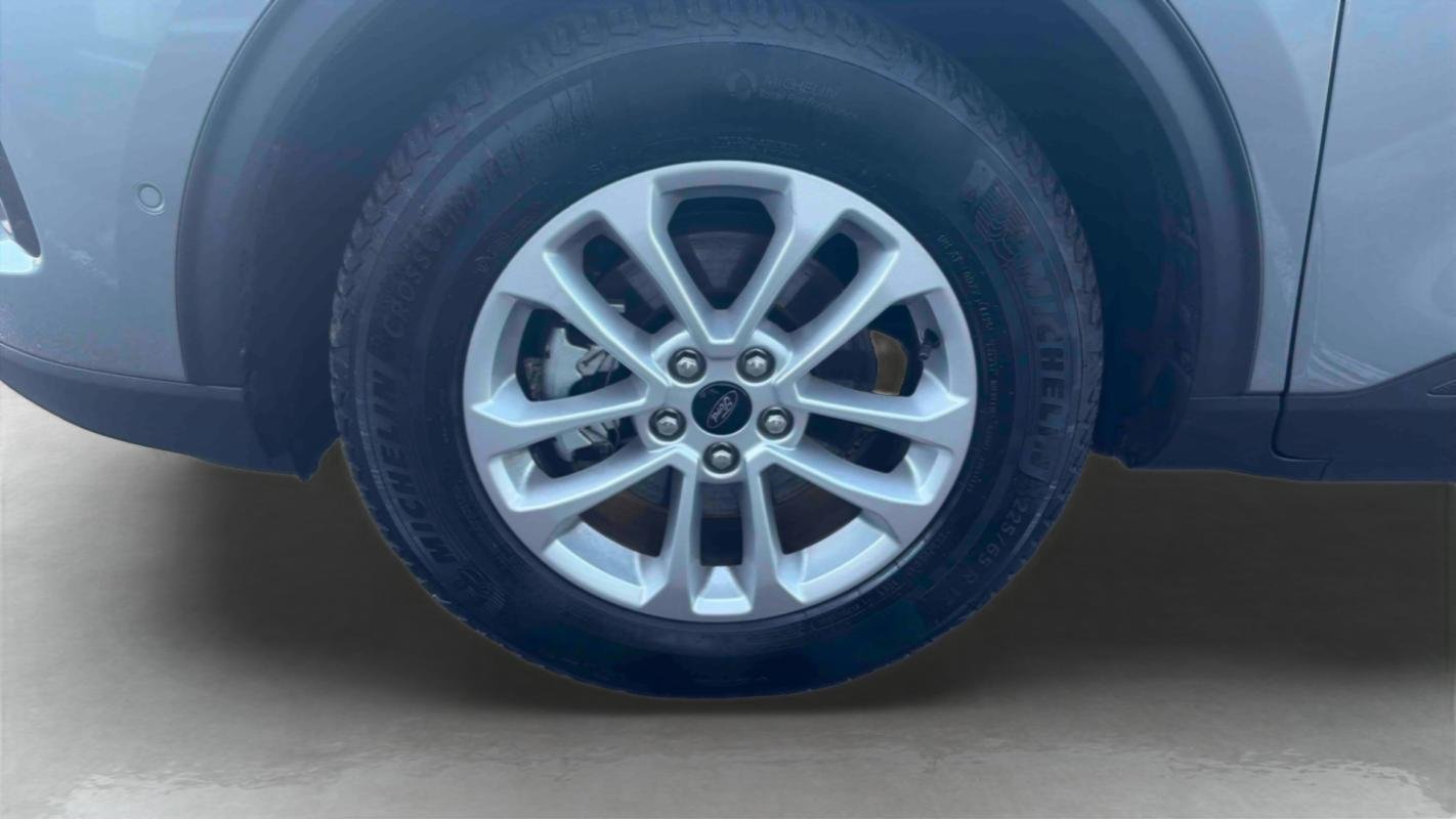 Ford Kuga - Photo 14