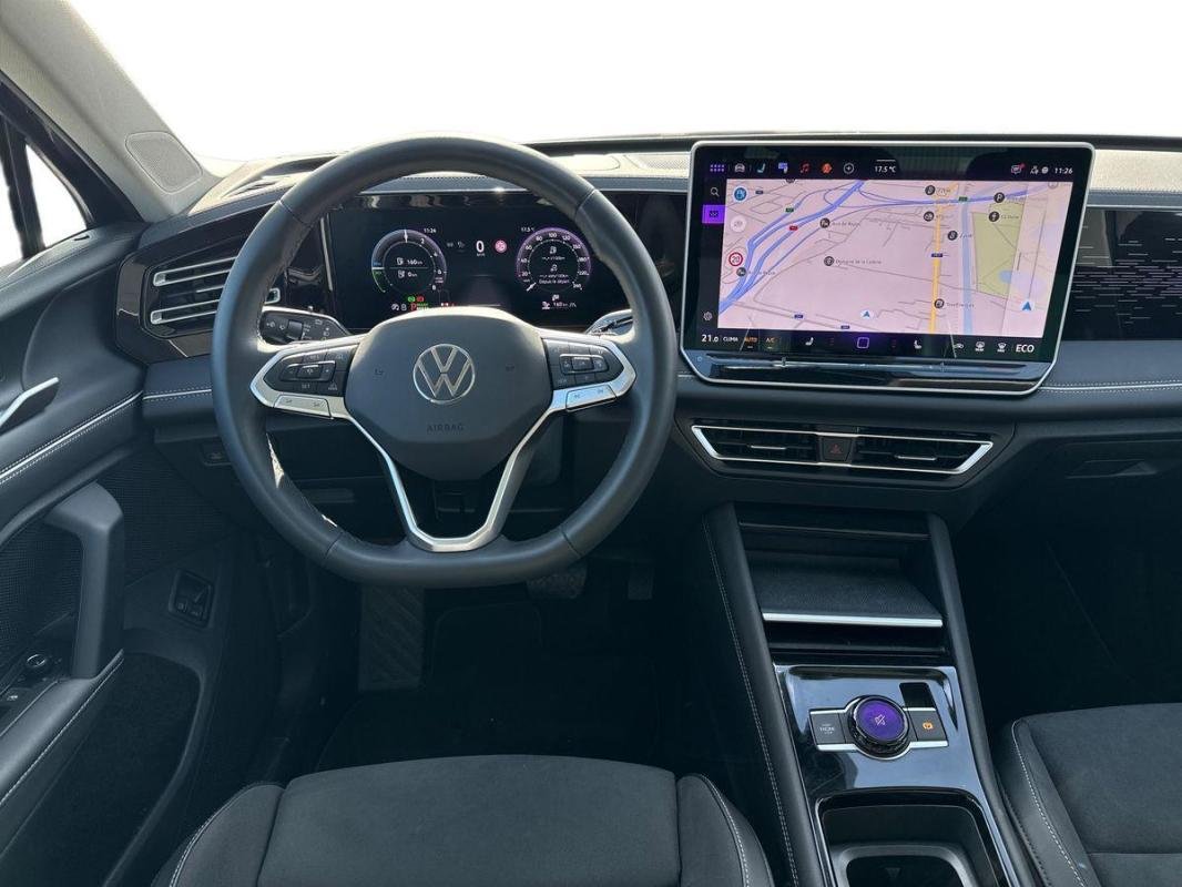 Volkswagen Tiguan - Photo 24