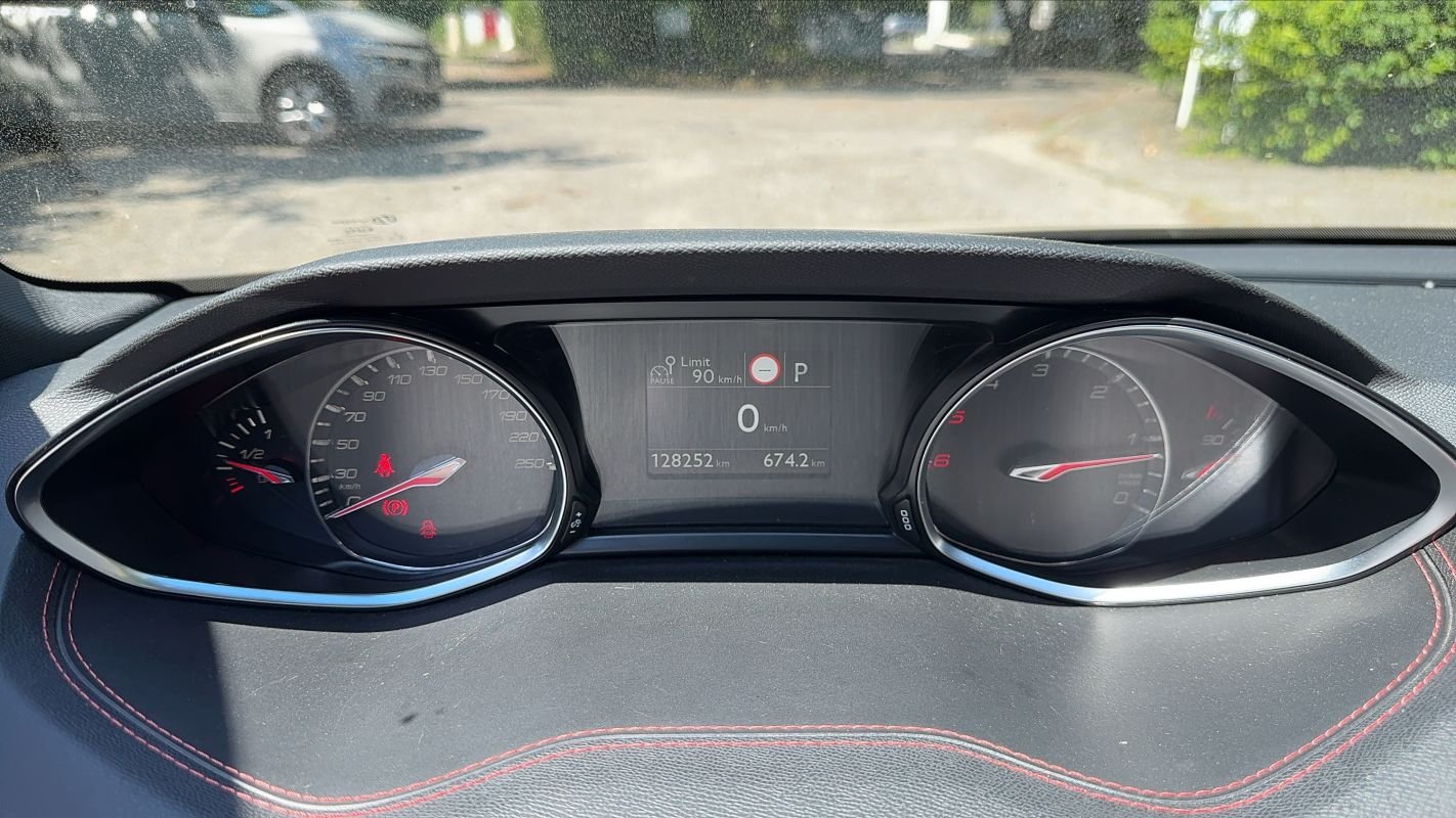 Peugeot 308 SW - Photo 12