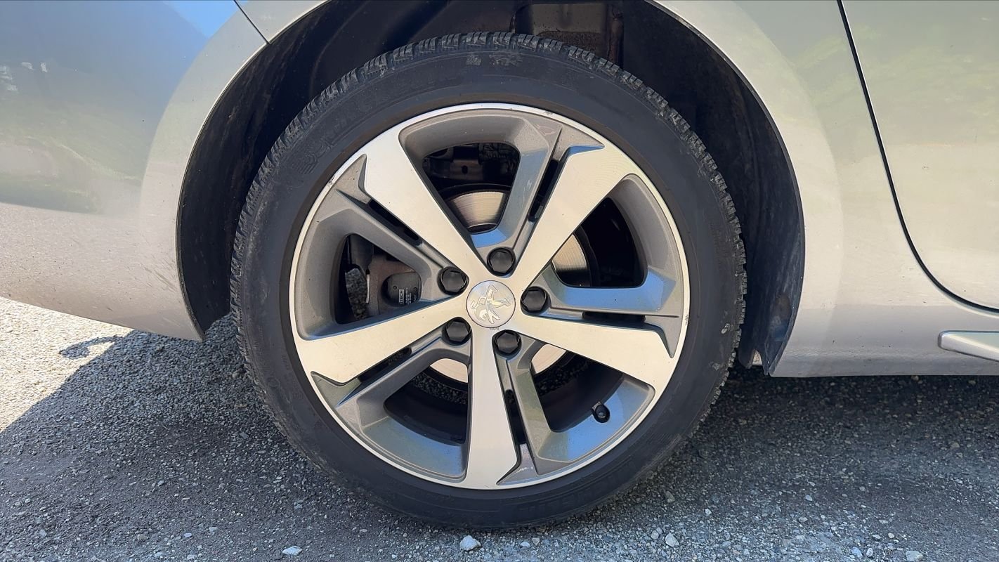 Peugeot 308 SW - Photo 16