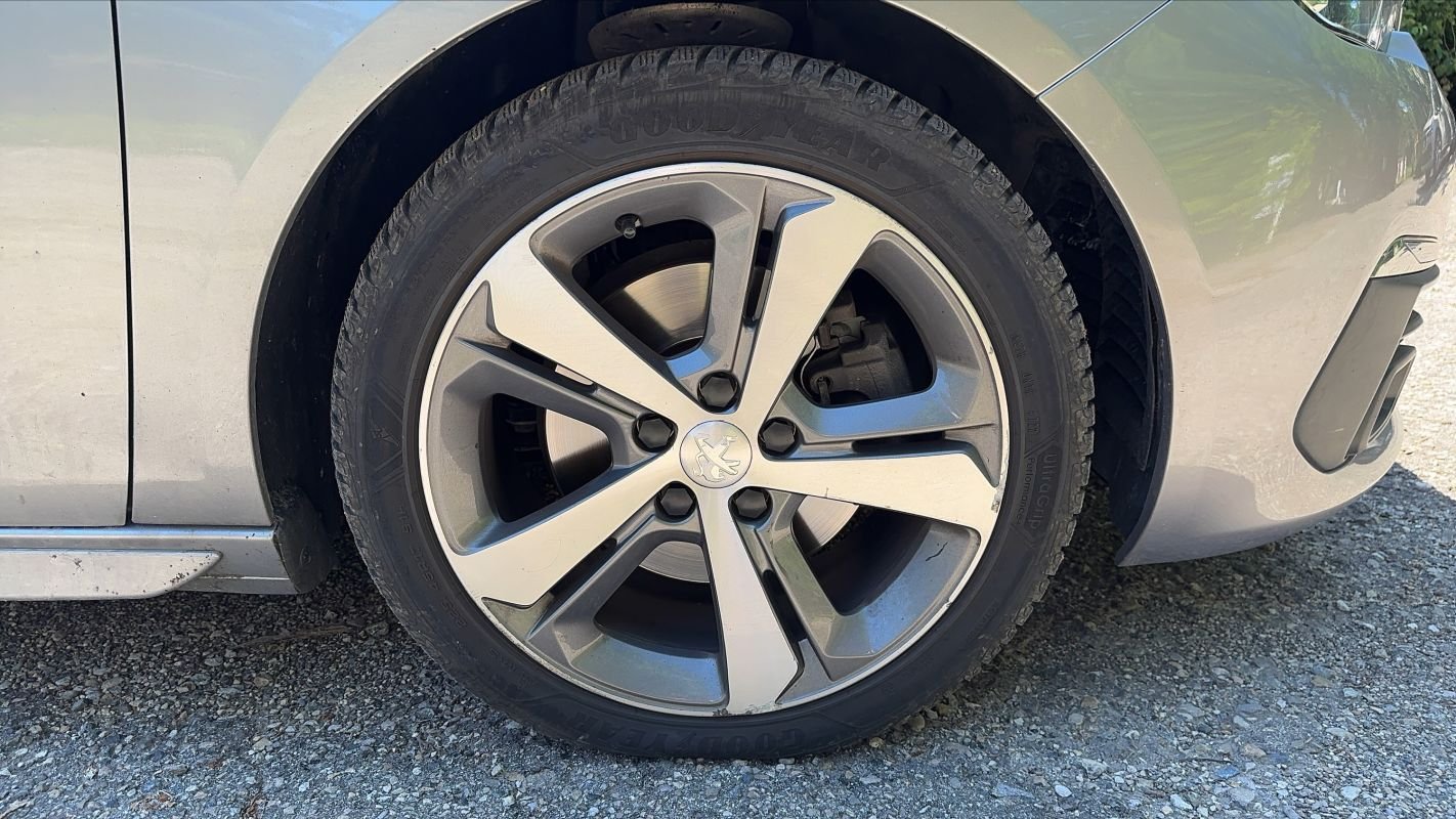 Peugeot 308 SW - Photo 17