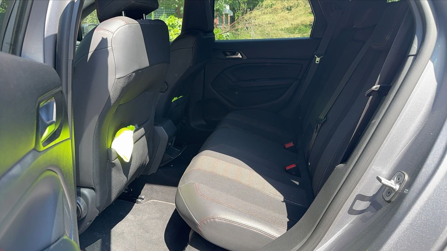 Peugeot 308 SW - Photo 9