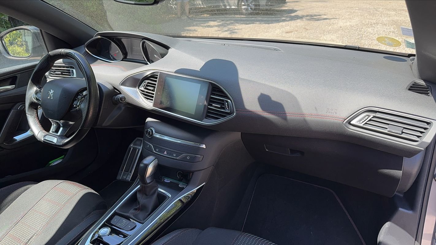 Peugeot 308 SW - Photo 10