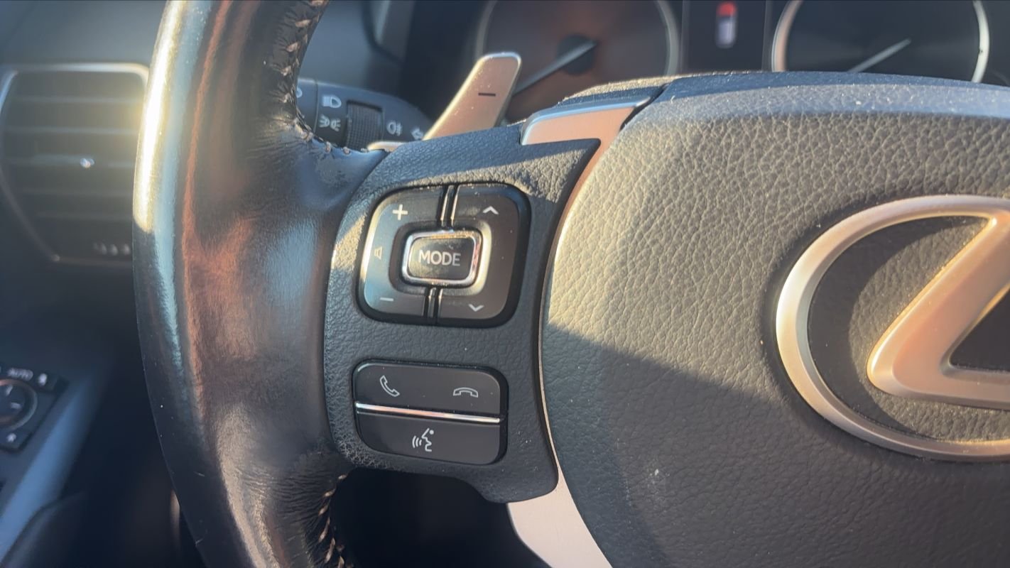 Lexus NX 300h - Photo 13