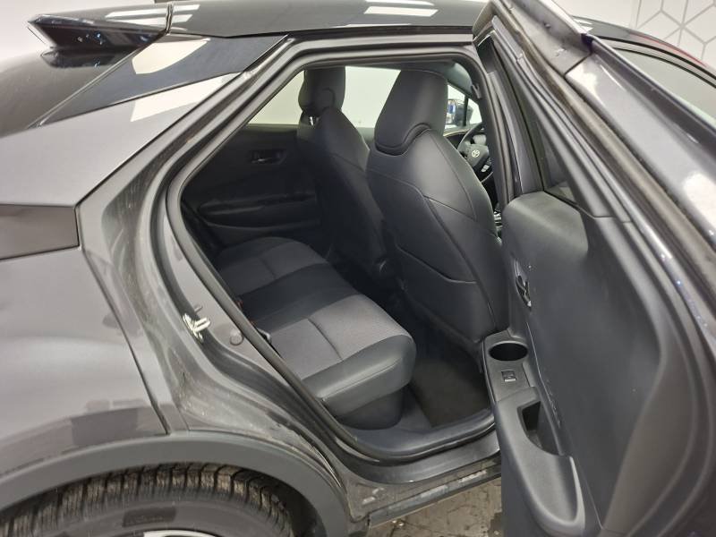 Toyota C-HR - Photo 12