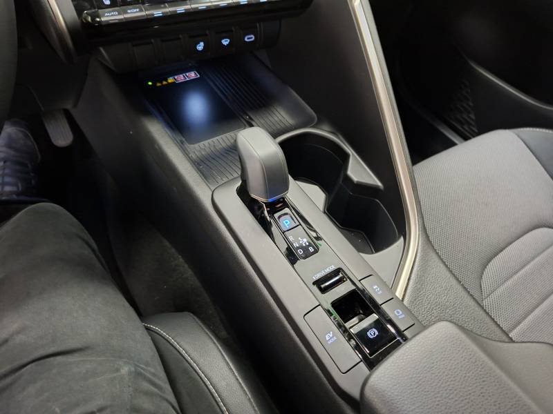 Toyota C-HR - Photo 23
