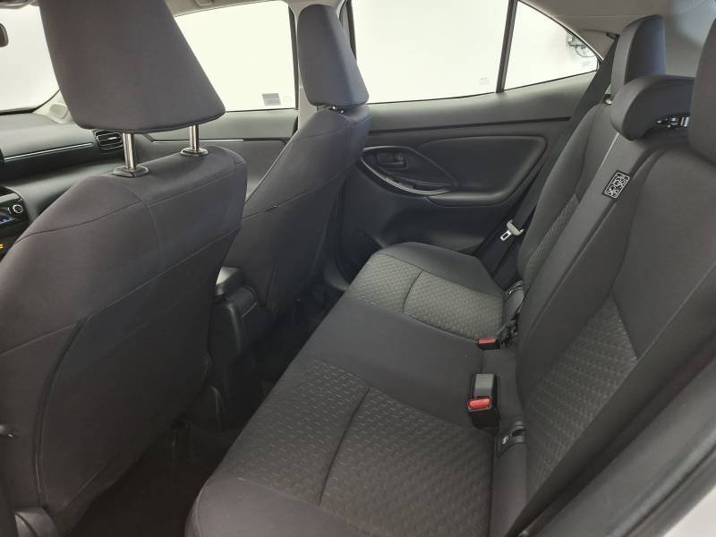 Toyota Yaris - Photo 11