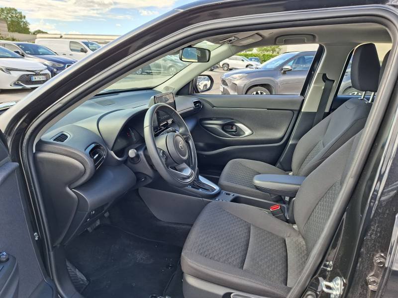 Toyota Yaris - Photo 9