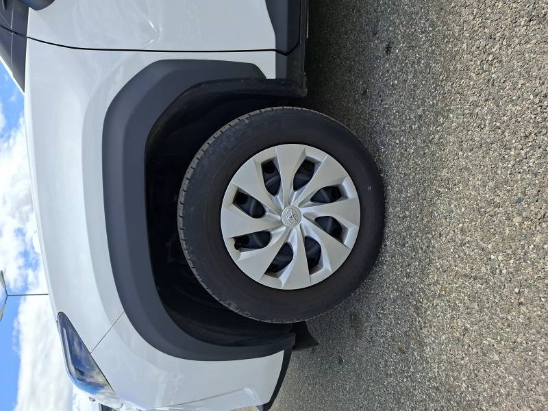Toyota Yaris - Photo 9
