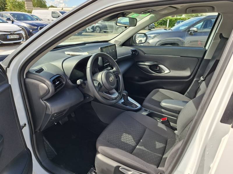 Toyota Yaris - Photo 10