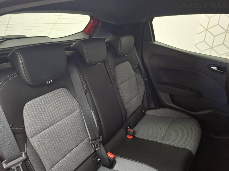 Renault Clio - Photo 23