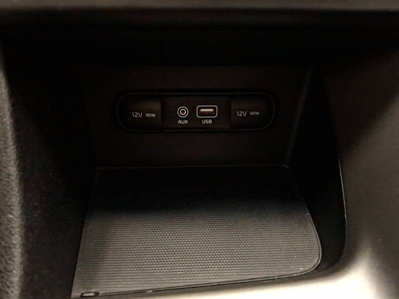 Kia Niro - Photo 30