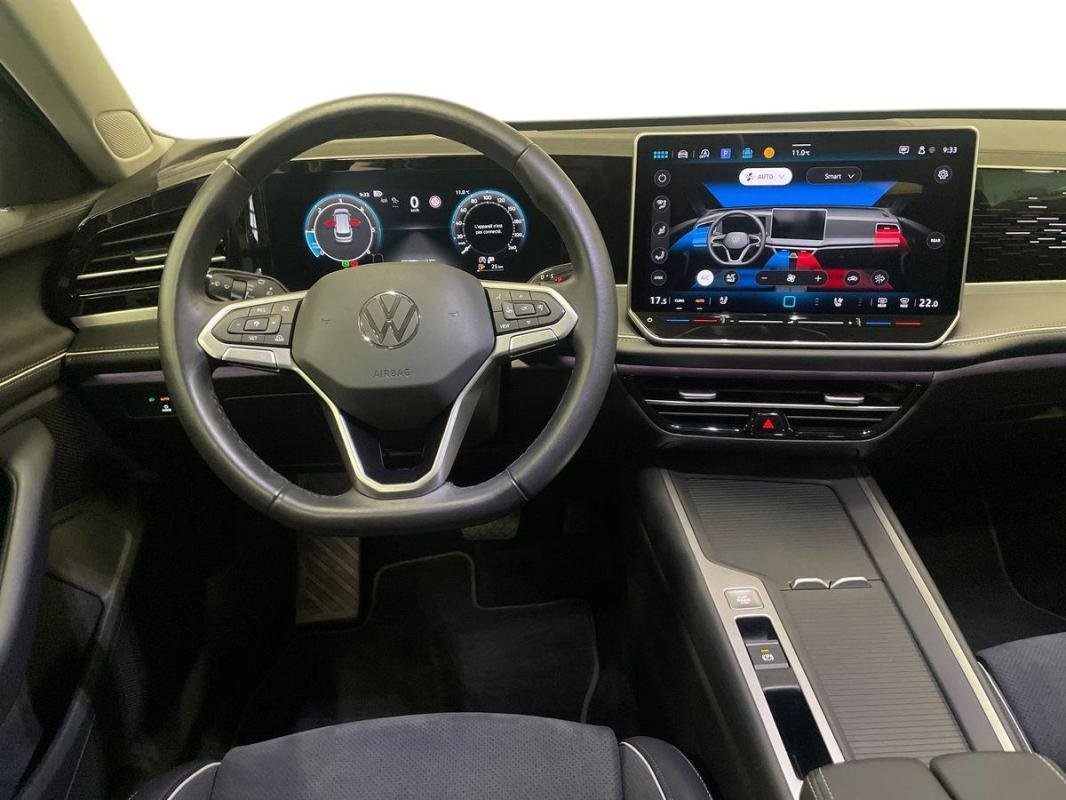 Volkswagen Passat - Photo 24