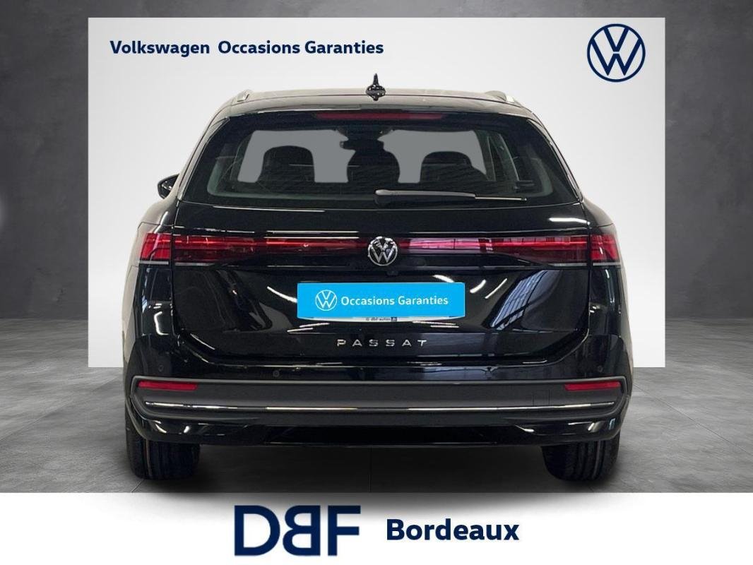 Volkswagen Passat - Photo 4