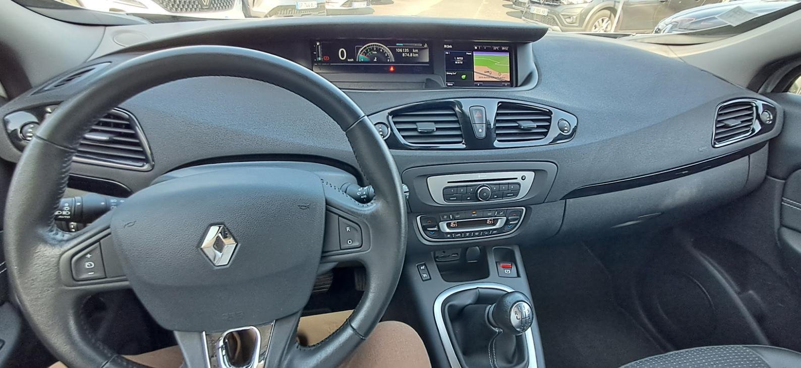 Renault Grand Scénic - Photo 2